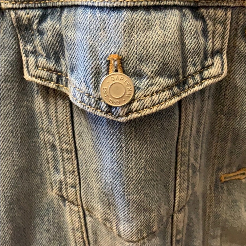 Gap Jean Jacket - image 4